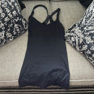 Size 2 black lulu top like new